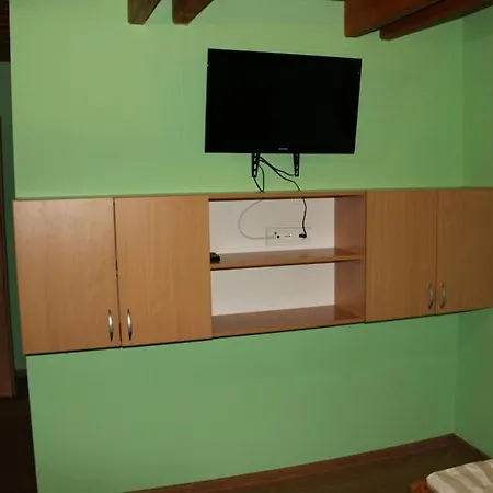 V Udoli Lägenhet Kruzlova